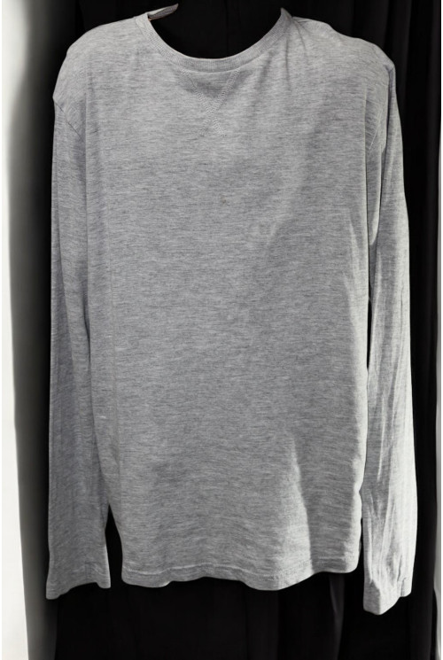 Футболка на довгий рукав