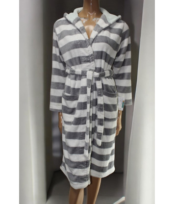 Халат NOBREND (M, 750г) - Мега Секонд-Хенд