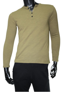 Футболка на довгий рукав