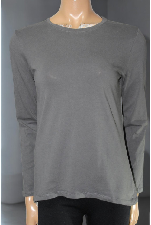 Футболка на довгий рукав