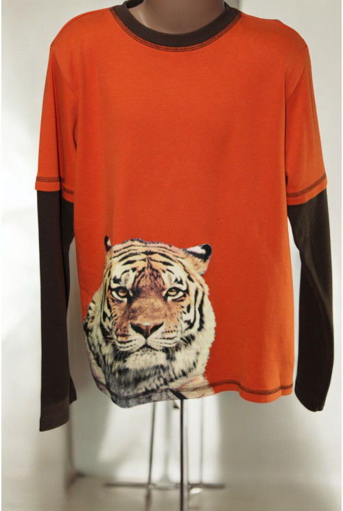 Футболка на довгий рукав